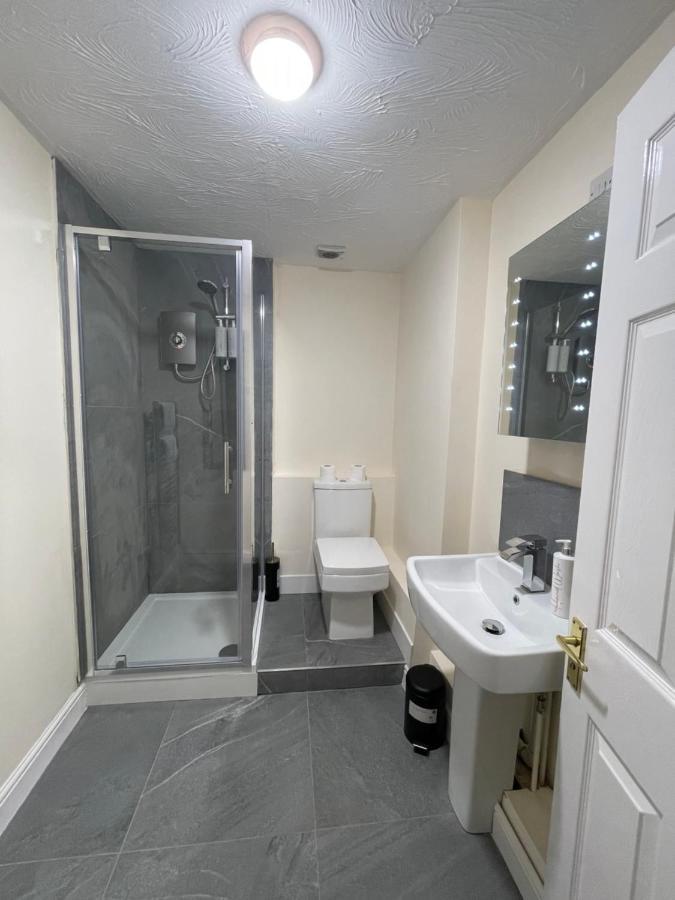 The Regency Entire 1 Bedroom Flat Accomodation Leicester Exterior foto